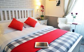 Moonlight Inn Guesthouse
